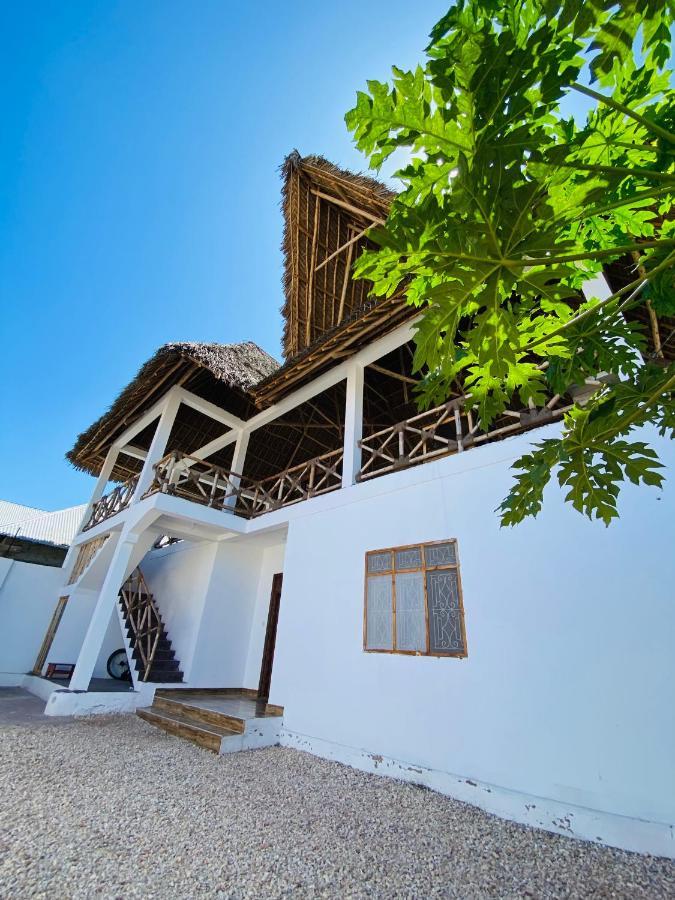 Mamayoyo House นูงวี ภายนอก รูปภาพ
