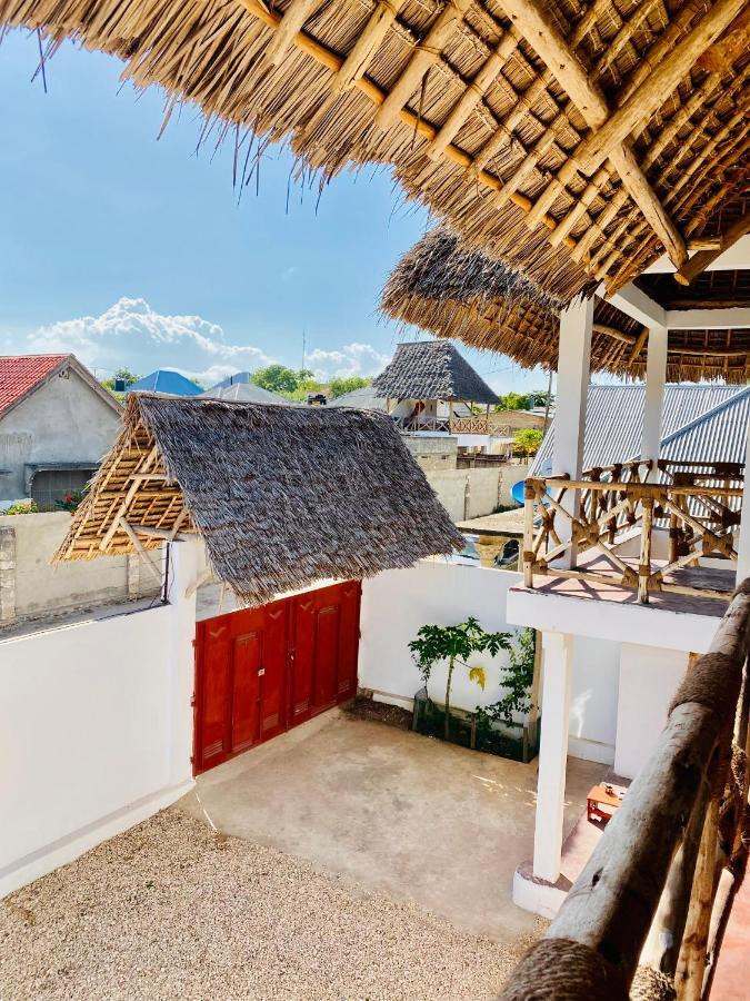 Mamayoyo House นูงวี ภายนอก รูปภาพ
