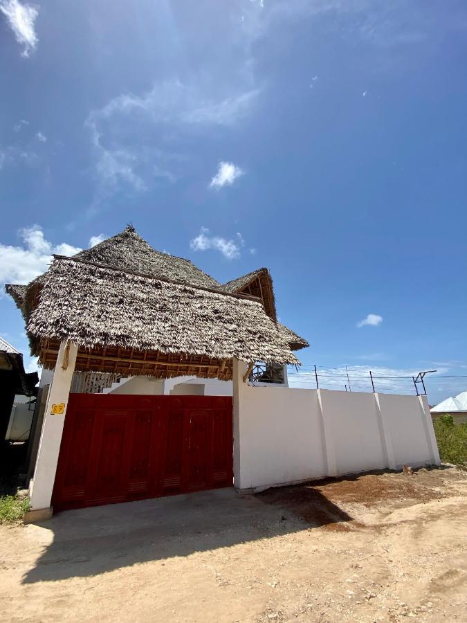 Mamayoyo House นูงวี ภายนอก รูปภาพ