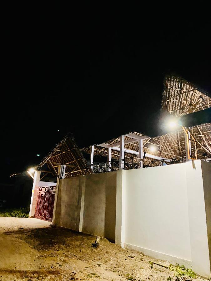Mamayoyo House นูงวี ภายนอก รูปภาพ