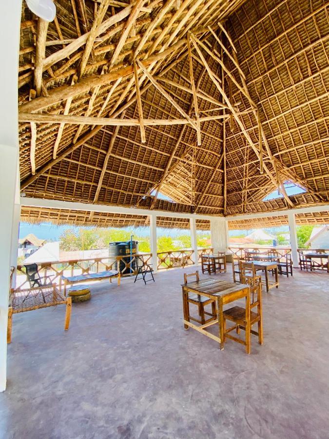 Mamayoyo House นูงวี ภายนอก รูปภาพ